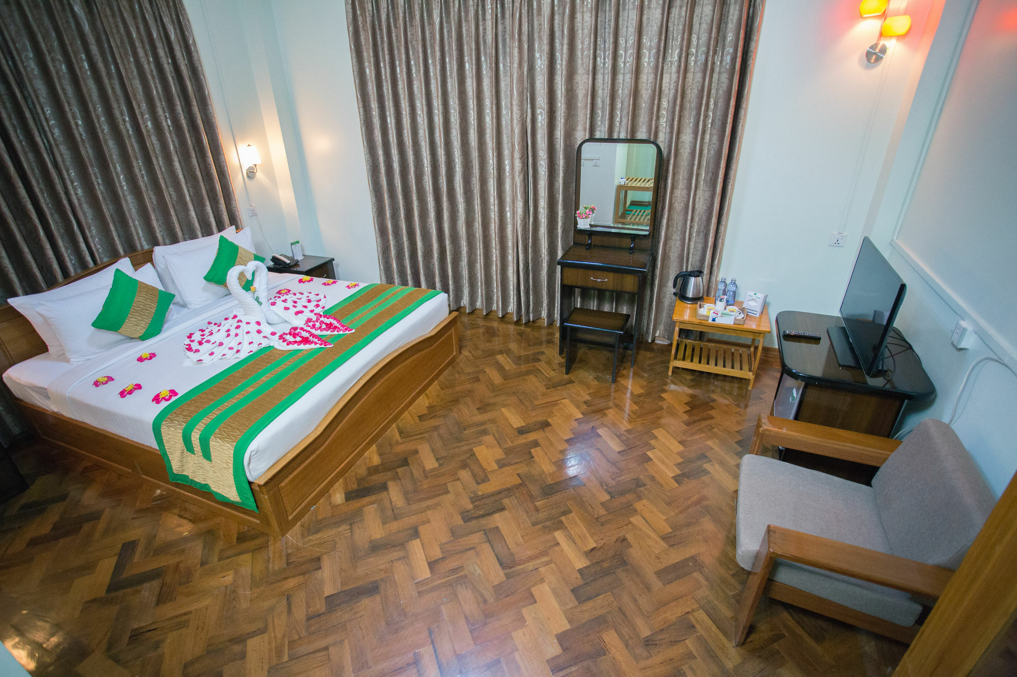 Great Feel Hotel Yangon Exterior photo