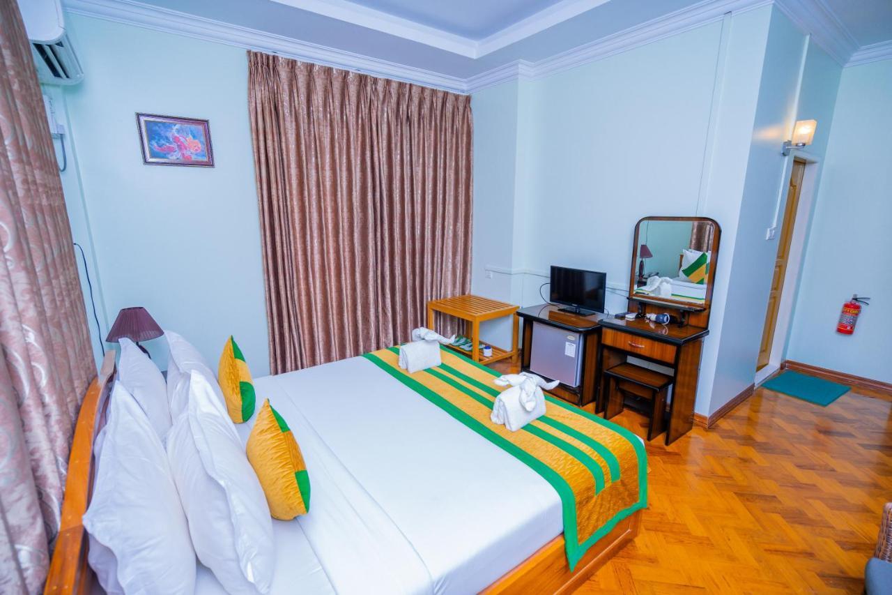 Great Feel Hotel Yangon Exterior photo
